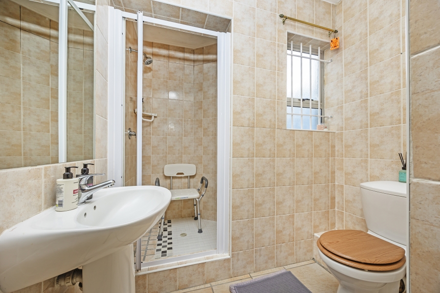 3 Bedroom Property for Sale in Door De Kraal Western Cape